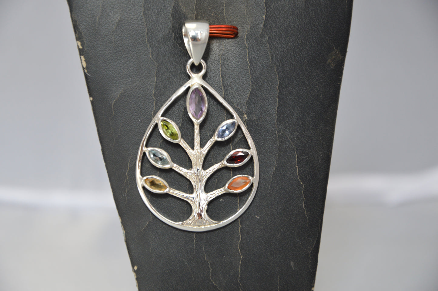 Healing Seven Chakra Leaf Design Silver Pendant