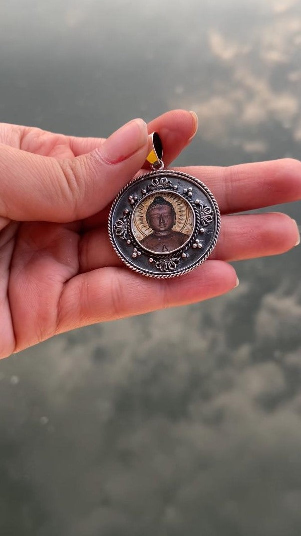 Customized Silver Photo Pendant of Vidyanagar ji Maharaj and Mahaveer Bhagwan