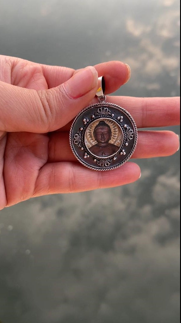 Customized Silver Photo Pendant of Vidyanagar ji Maharaj and Mahaveer Bhagwan