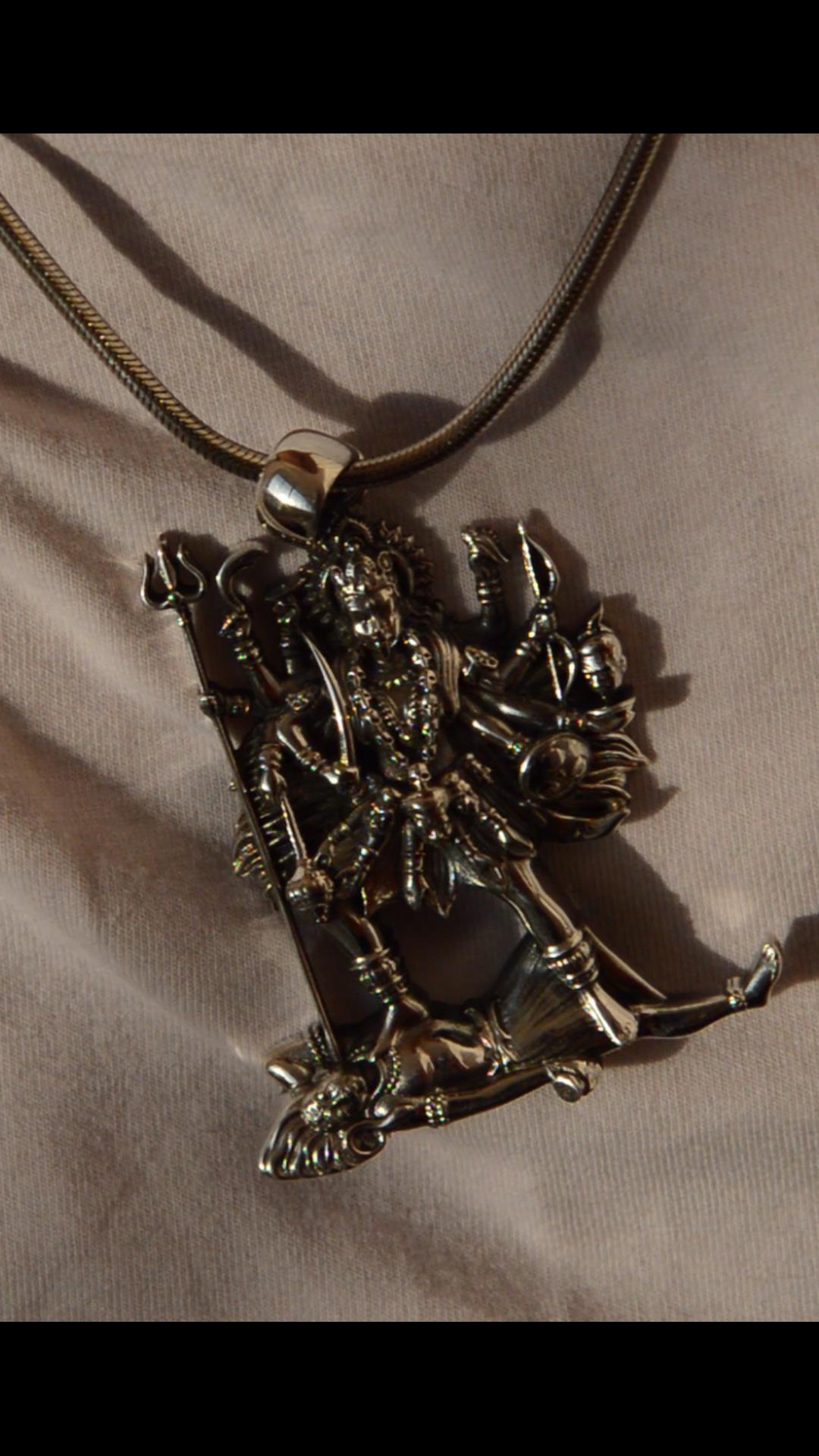 Maa Kali is revered by many names, each representing different aspects of her divine power:
Dakshina Kali: The benevolent form worshipped for protection and blessings.
Mahakali: The cosmic form symbolizing time and eternal power.
Shyama Kali: Associated with compassion and forgiveness.
Bhadra Kali: The auspicious form known for granting prosperity.
Chamunda: The fierce destroyer of demons Chanda and Munda.
Each name reflects her multifaceted nature, encompassing destruction, creation, and nurturing.