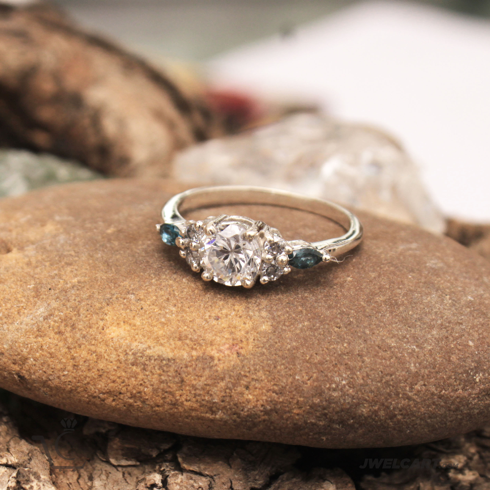Women's diamonds ring jwelcart.com