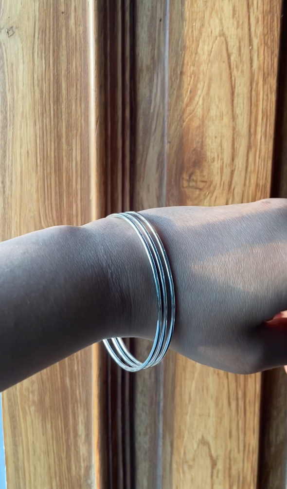 Minimalist Thin Wire Silver Bangles in 925 Sterling Silver