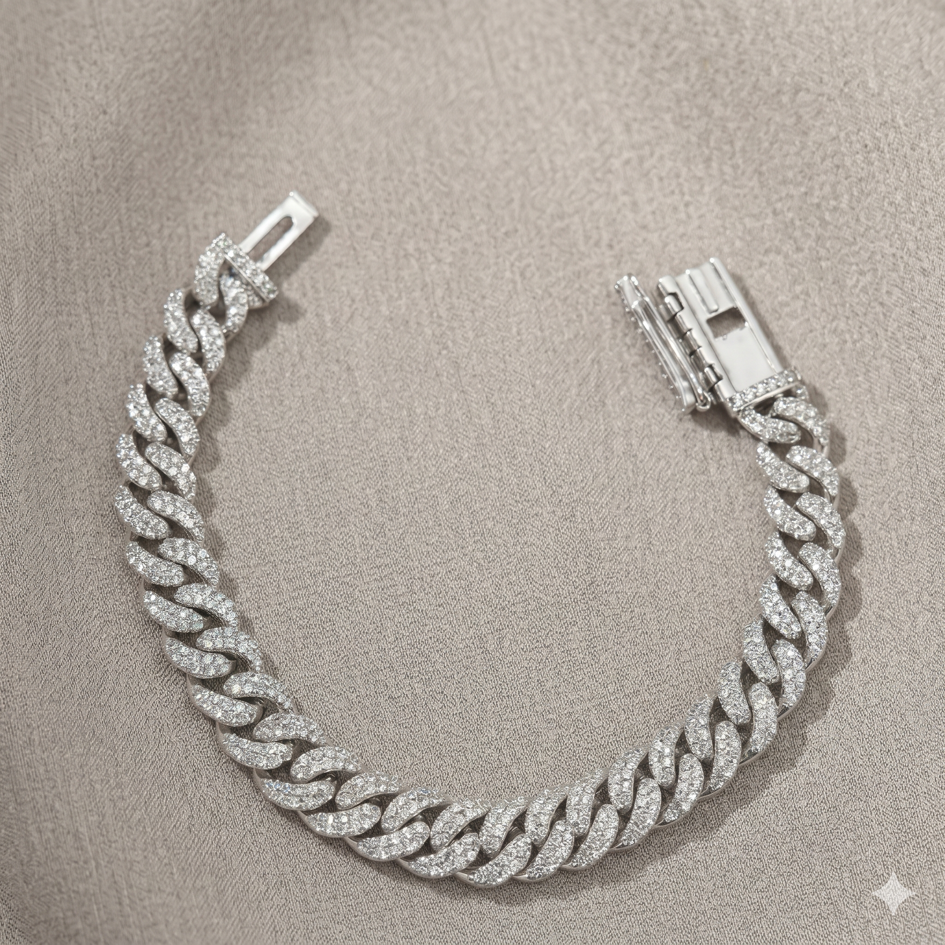 The Cuban chain style bracelet is ideal for parties, clubwear, concerts, and festive occasions. The luxury mens bracelet can easily become your favorite fashion accessory for daily styling. This silver bracelet online is crafted for men who appreciate premium quality jewelry and stylish fashion statements. The silver cuban bracelet is suitable for office wear, casual outfits, gym fashion, and streetwear looks. The thick chain bracelet design creates a strong masculine appearance that looks fashionable and t